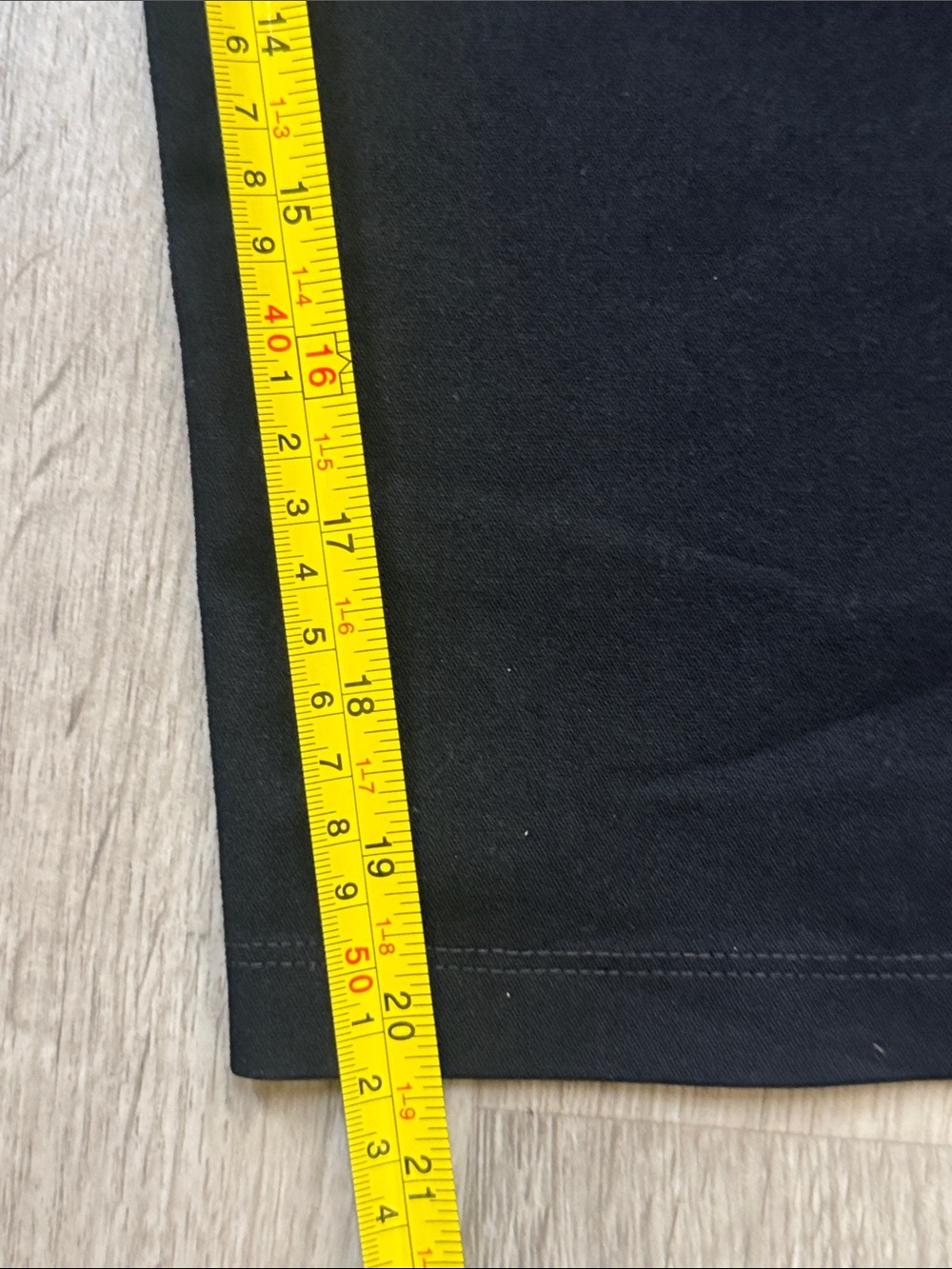 Chicos Size 3 (16/18) Black Stretch Capri Pants - Picture 7 of 11
